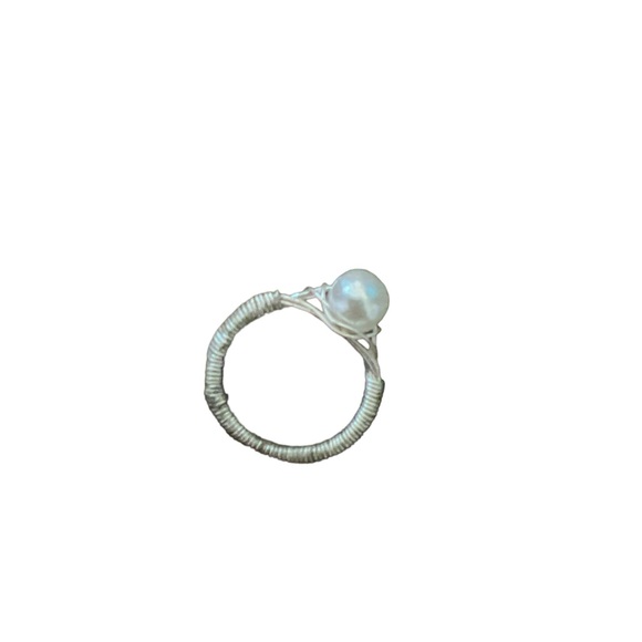 HANDMADE | PEARL SILVER WIRE RING SZ 7 - Picture 3 of 5